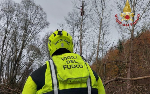 Due ragazzi recuperati dopo essere bloccati nel torrente a causa dell’innalzamento delle acque