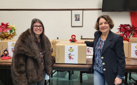 Subbiano (Arezzo): 500 calze per bambini e anziani delle Rsa