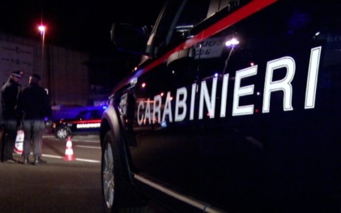 Arezzo, 40enne arrestato per spaccio di droga davanti alla figlia di 4 anni