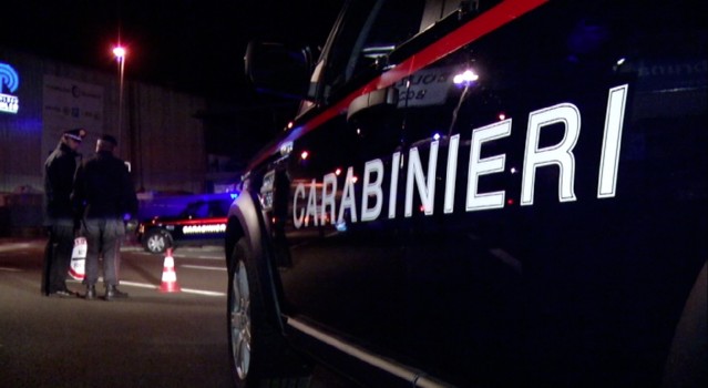 Arezzo, 40enne arrestato per spaccio di droga davanti alla figlia di 4 anni