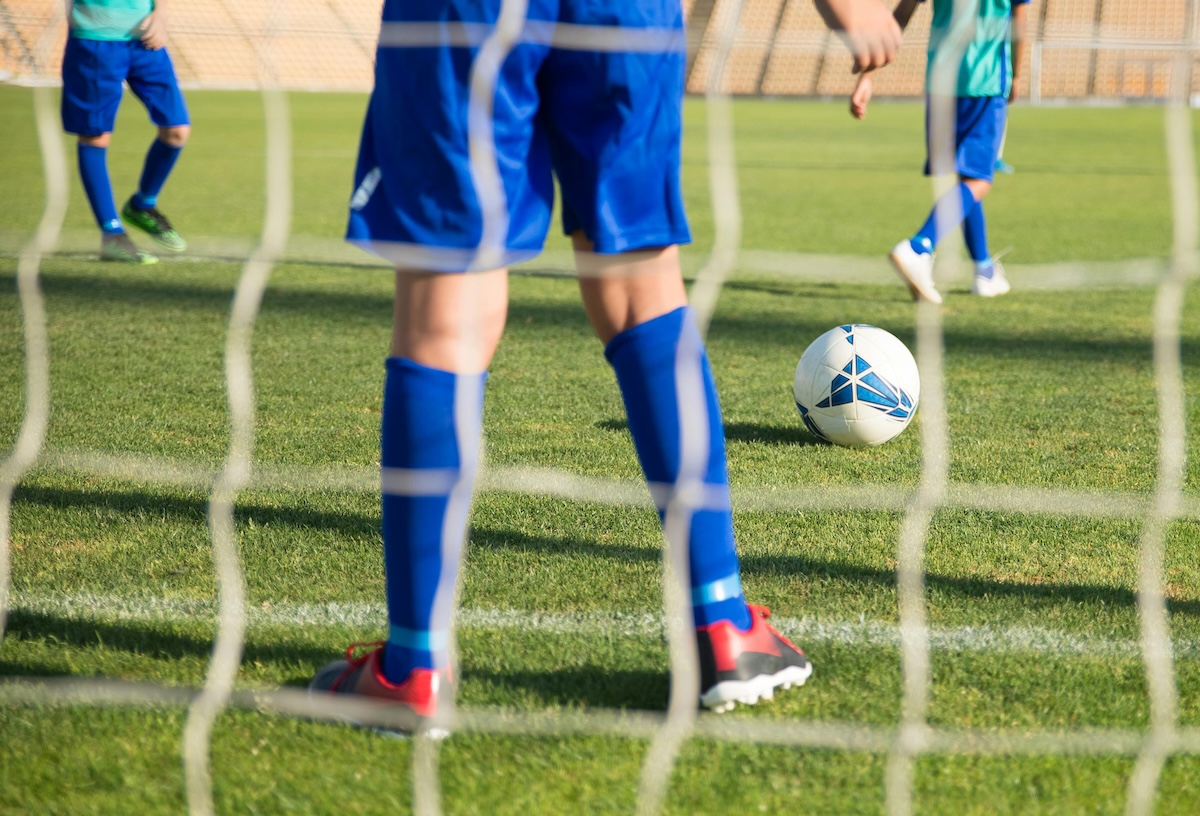 Incidenti nel calcio giovanile: allenatore squalificato per aggressione a un arbitro