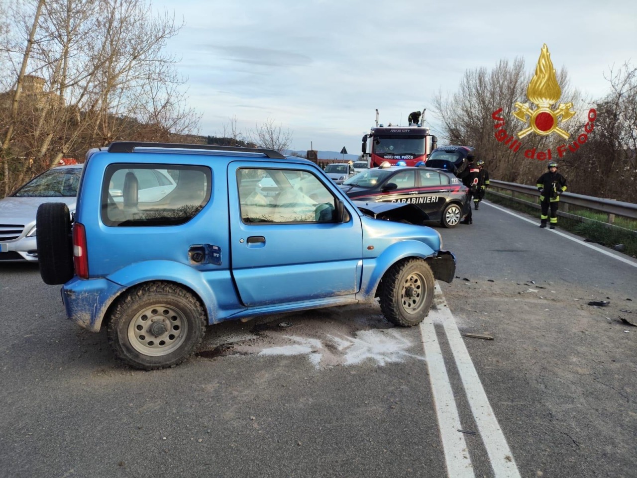 Scontro frontale sulla SR 71, coinvolte tre auto