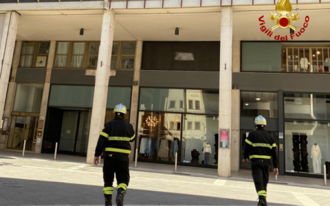 Arezzo: palazzina evacuata per rischio crollo in centro